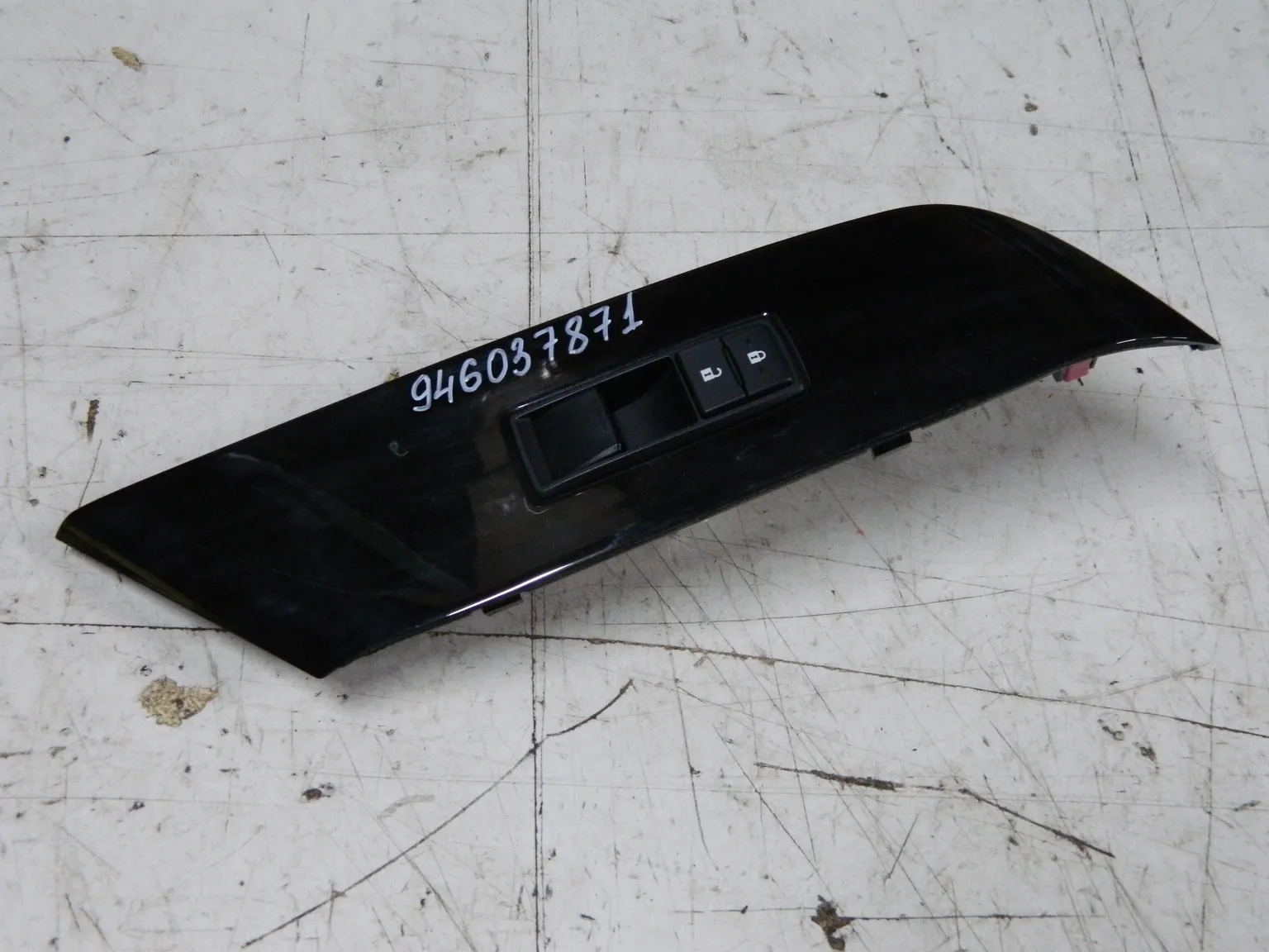 Кнопка стеклоподъемника LEXUS RX350 GGL10 Перед Лев (Контрактный) 946037871