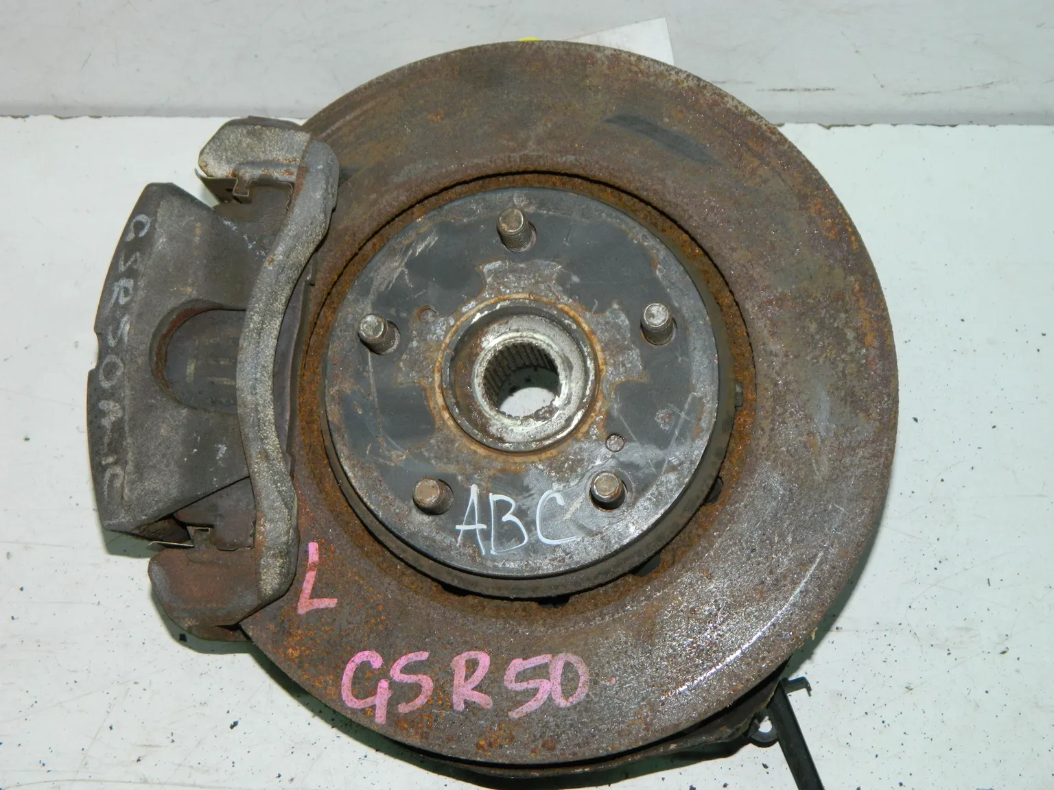 Ступица TOYOTA ESTIMA GSR50 Перед Лев (Контрактный) 40940669