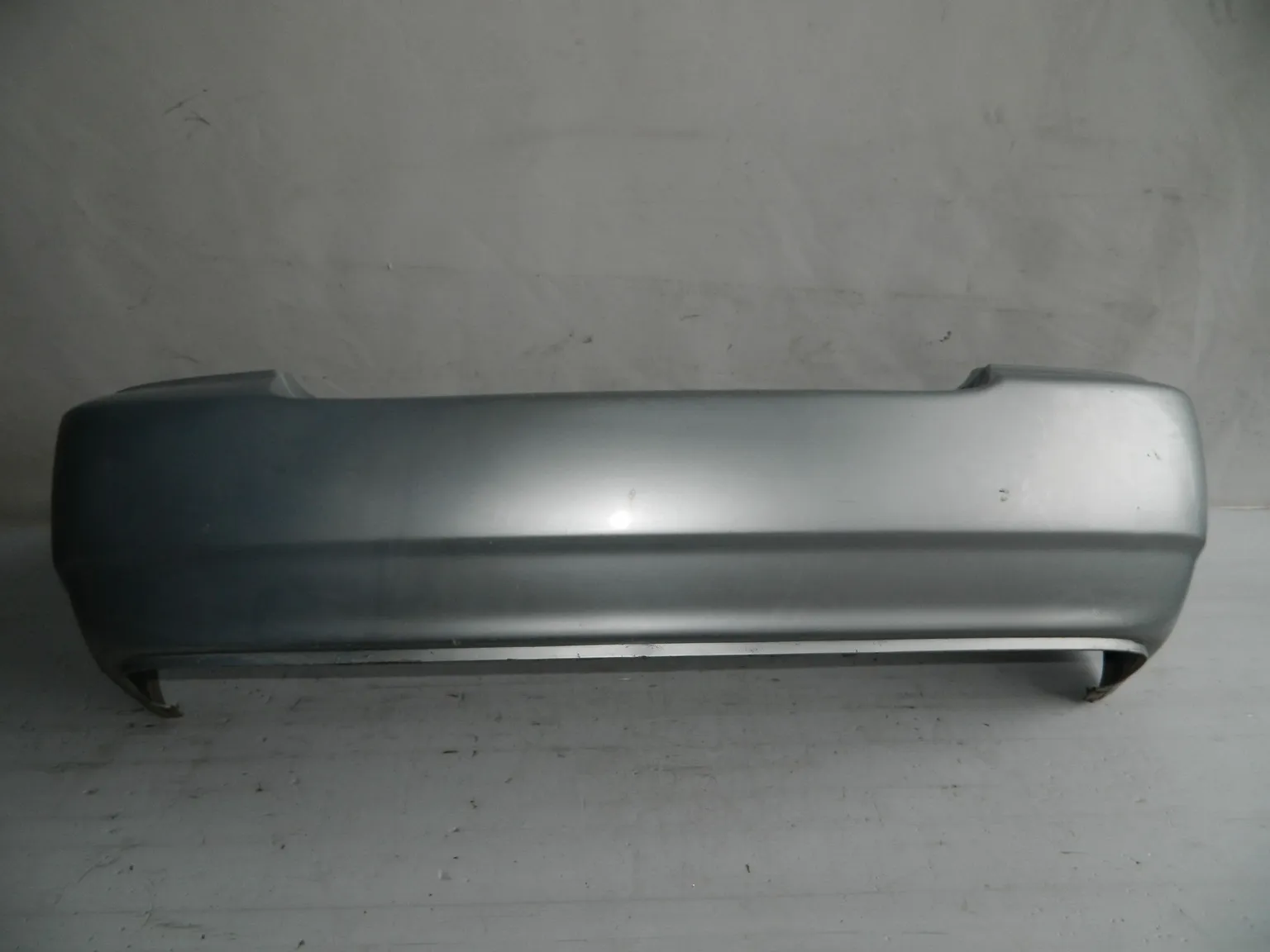 Бампер TOYOTA COROLLA 120 Зад (Б/У) 5215902250