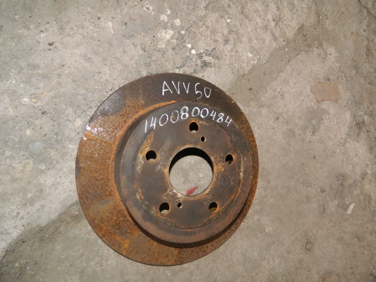 Диск тормозной TOYOTA CAMRY AVV50 Зад (Кoнтрактный) 1400800484
