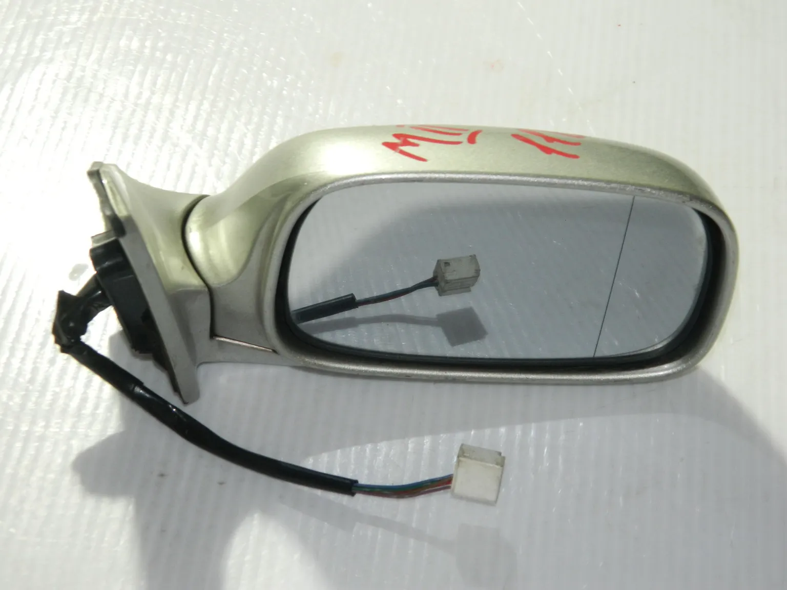 Зеркало TOYOTA MARK II 110 Перед. Прав (Контрактный) 190201