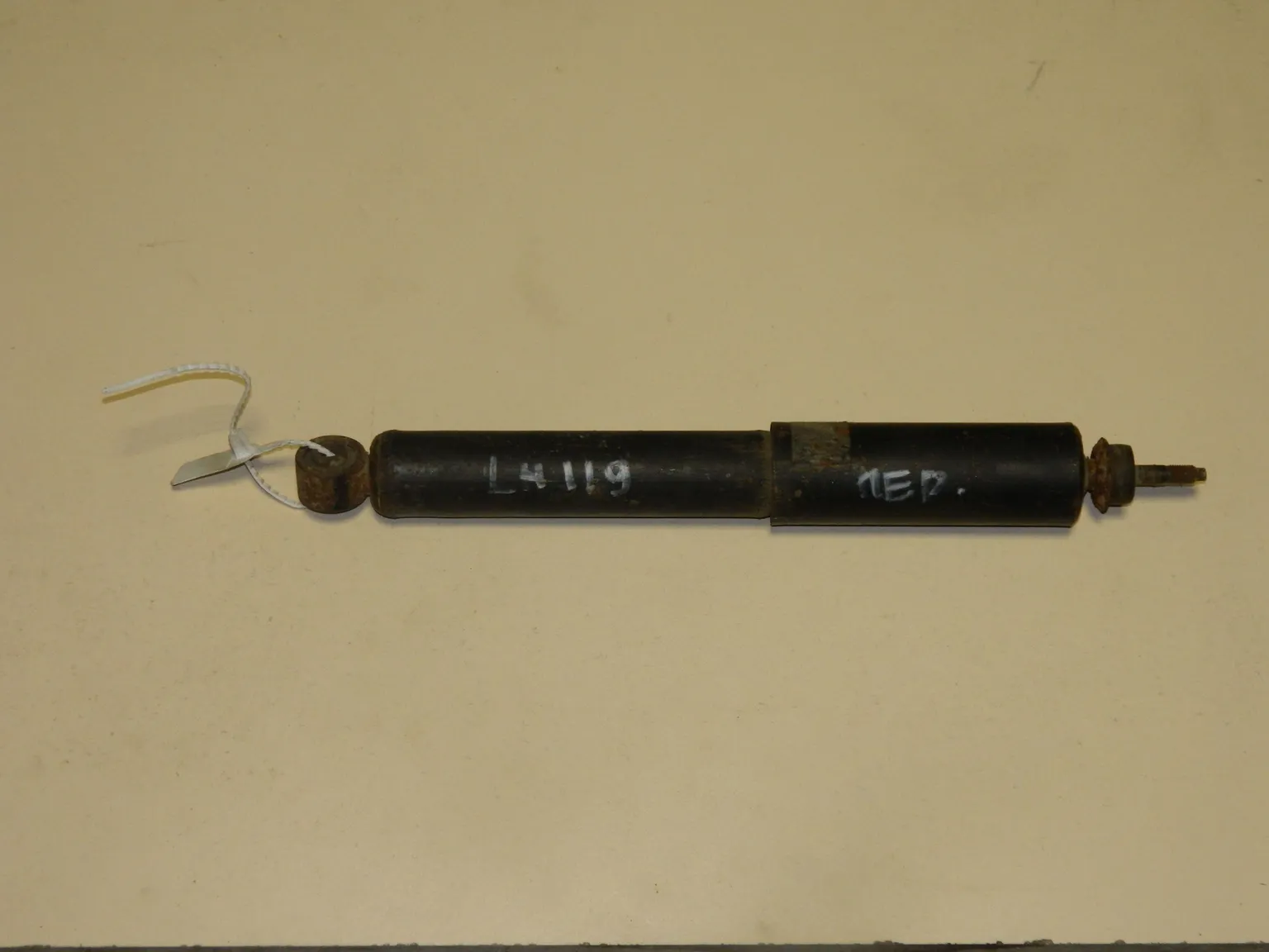 Амортизатор TOYOTA HIACE LH119 Перед (Контрактный) 45992067