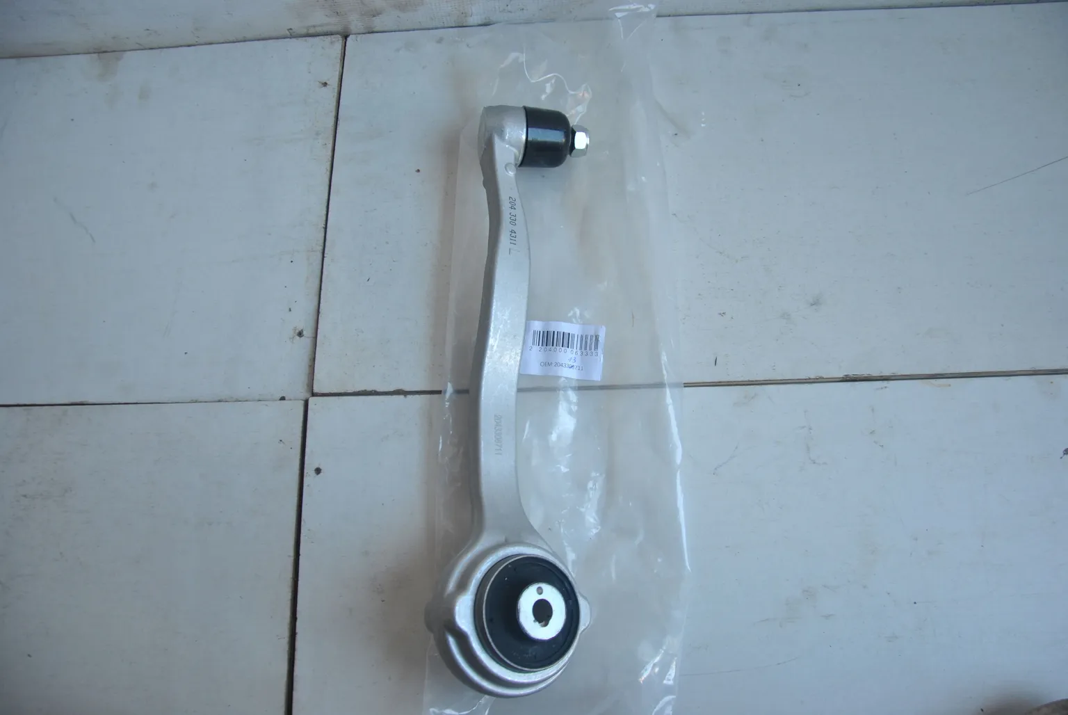 Рычаг GENERAL PARTS 2043304311 MERCEDES-BENZ С-CLASS W204 07-14, S204 07- Перед Нижн Лев