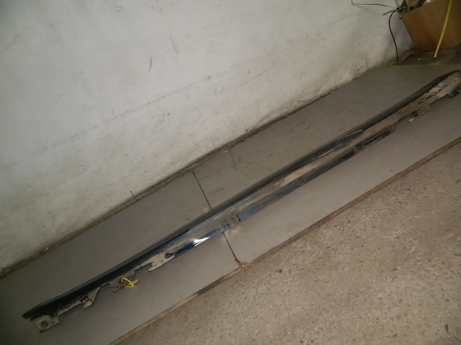 Накладка порога BMW 5-Series G30 (Б/У)  WBAJC51030CD60031