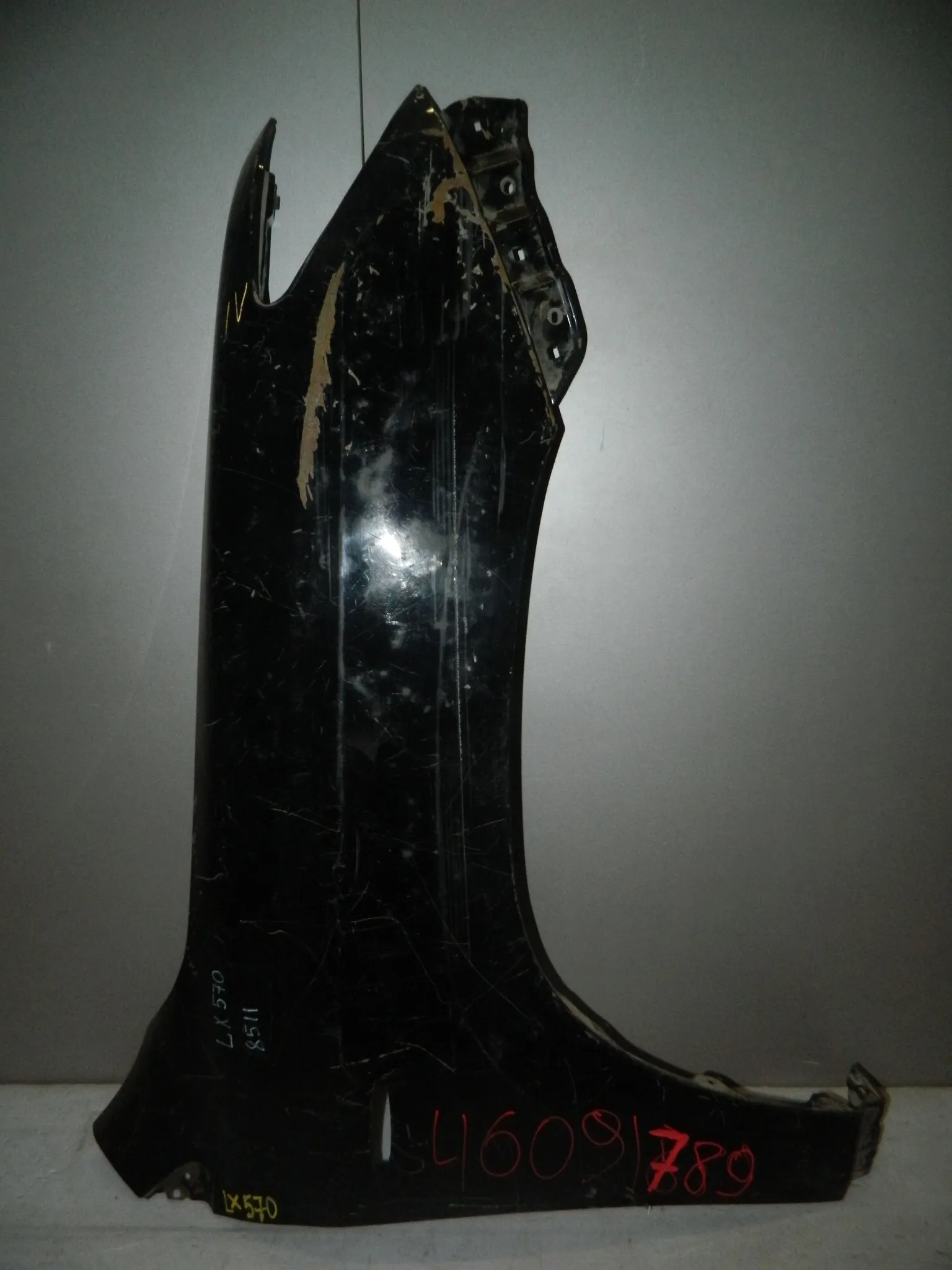 Крыло LEXUS LX570 URJ201 Перед Прав (Контрактный) 46091789