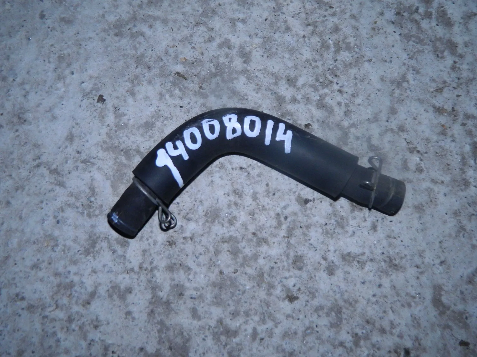 Патрубок картерных газов TOYOTA CAMRY AVV50 2ARFXE (Контрактный) 14008014