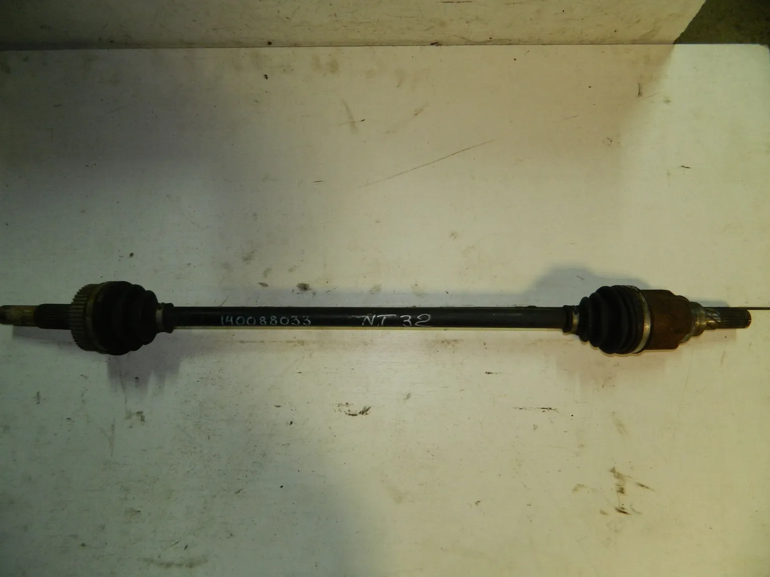 Привод NISSAN X-TRAIL T32 Зад (Контрактный) 140088033