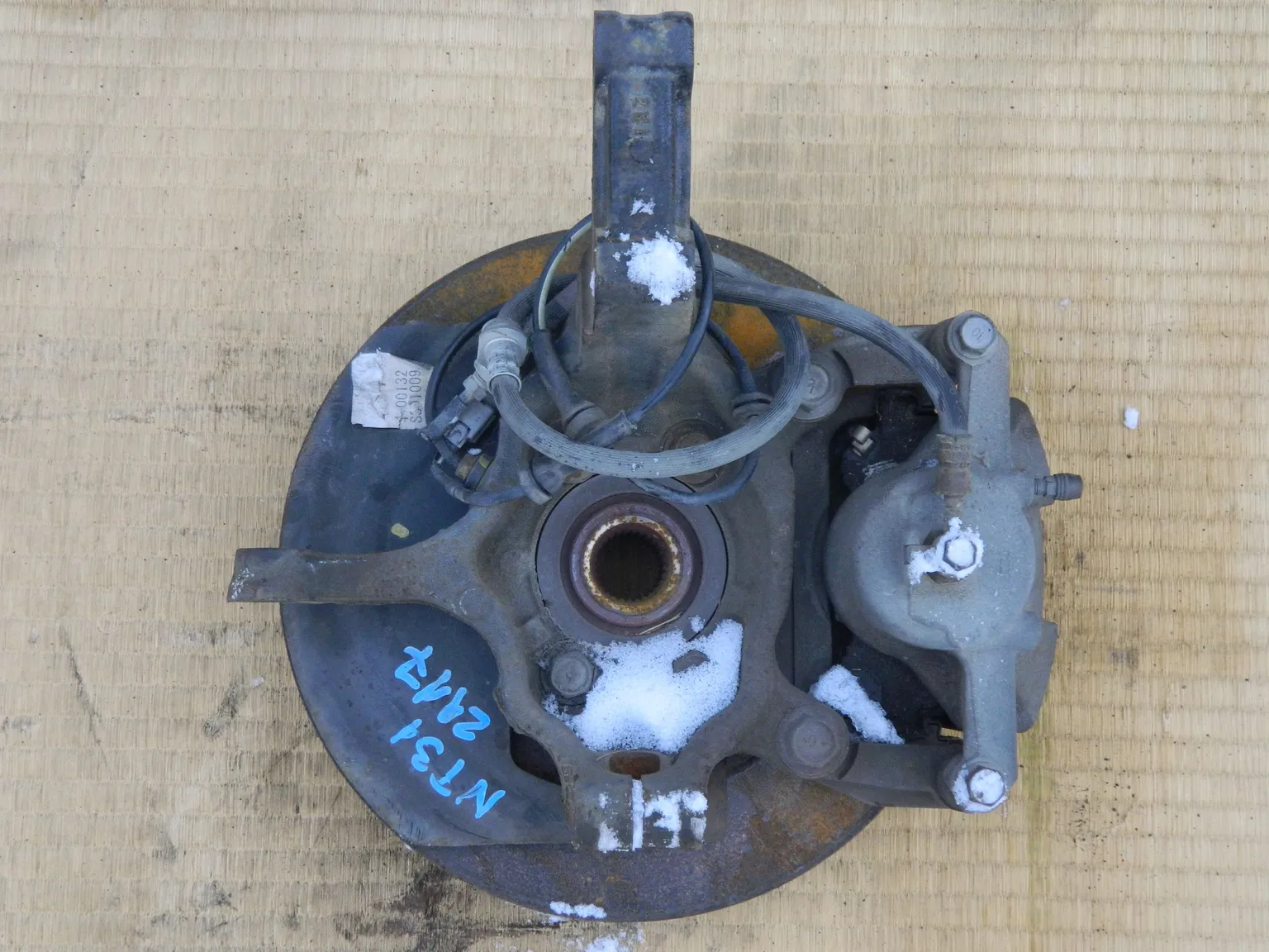 Ступица NISSAN X-TRAIL NT31 Перед Лев (Контрактный) 22117195