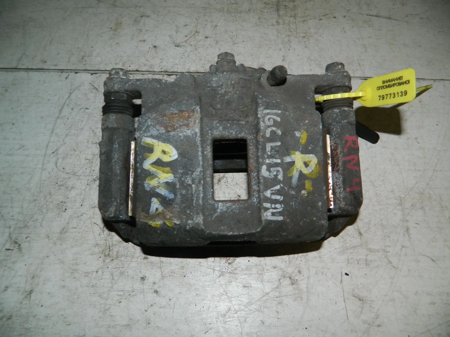 Суппорт тормозной HONDA STREAM RN4 Перед Прав (Контрактный) 79773139