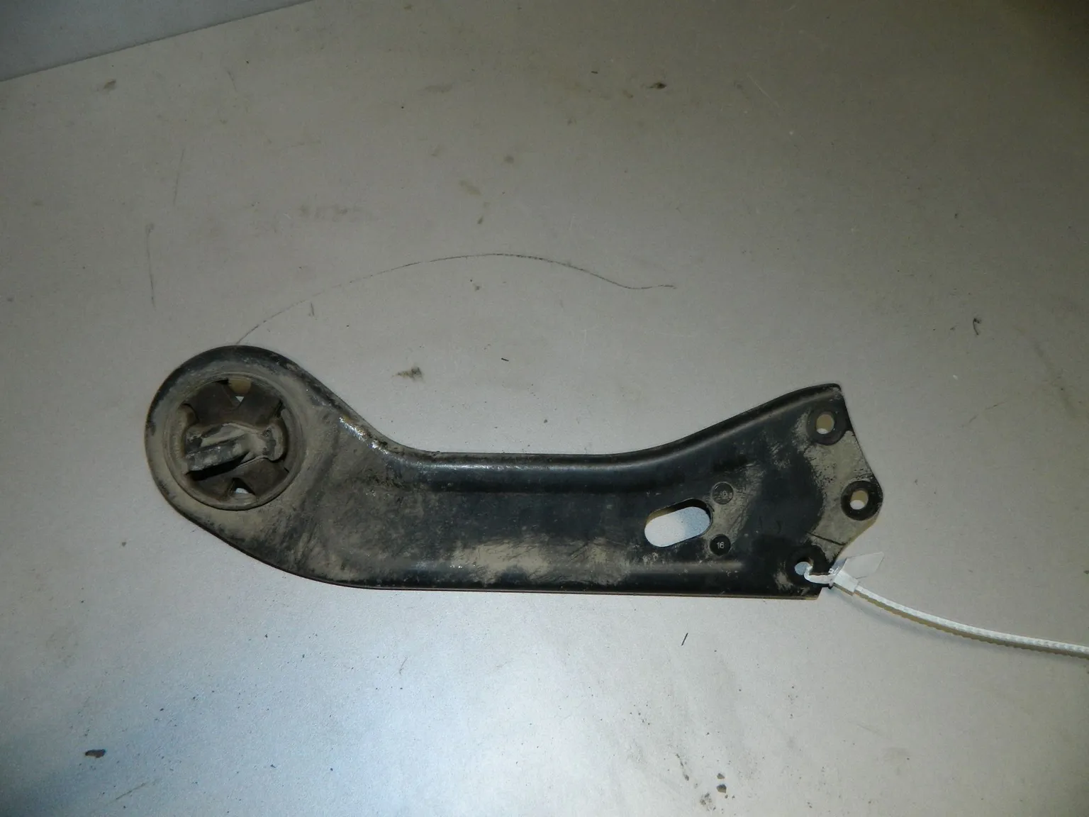 Рычаг подвески (продольный) Kia Sportage QL G4NA Зад. Лев (Б/У) 55270H3100