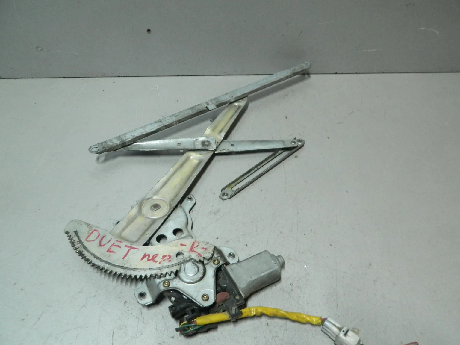 Стеклоподъемник TOYOTA DUET M100A Перед Прав (Контрактный) 79591745