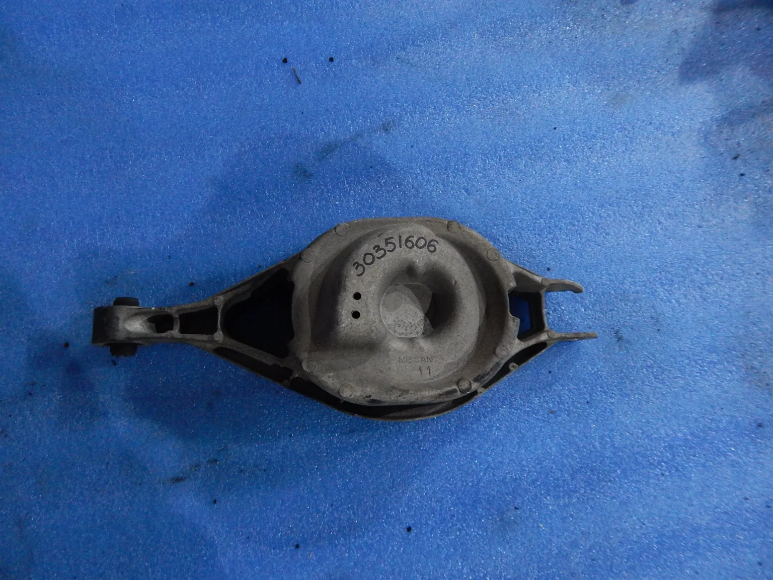 Рычаг подвески INFINITI EX35 J50 Зад (Контрактный) 30351606