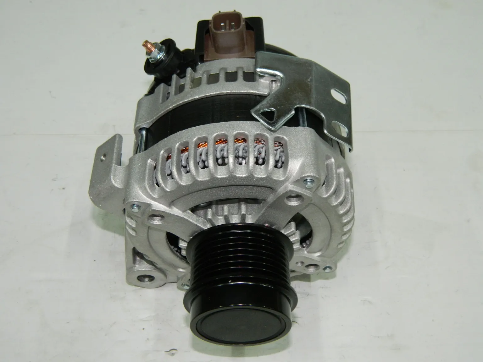 Генератор DAGGER DAL060 2AZFE 12V 150A SC