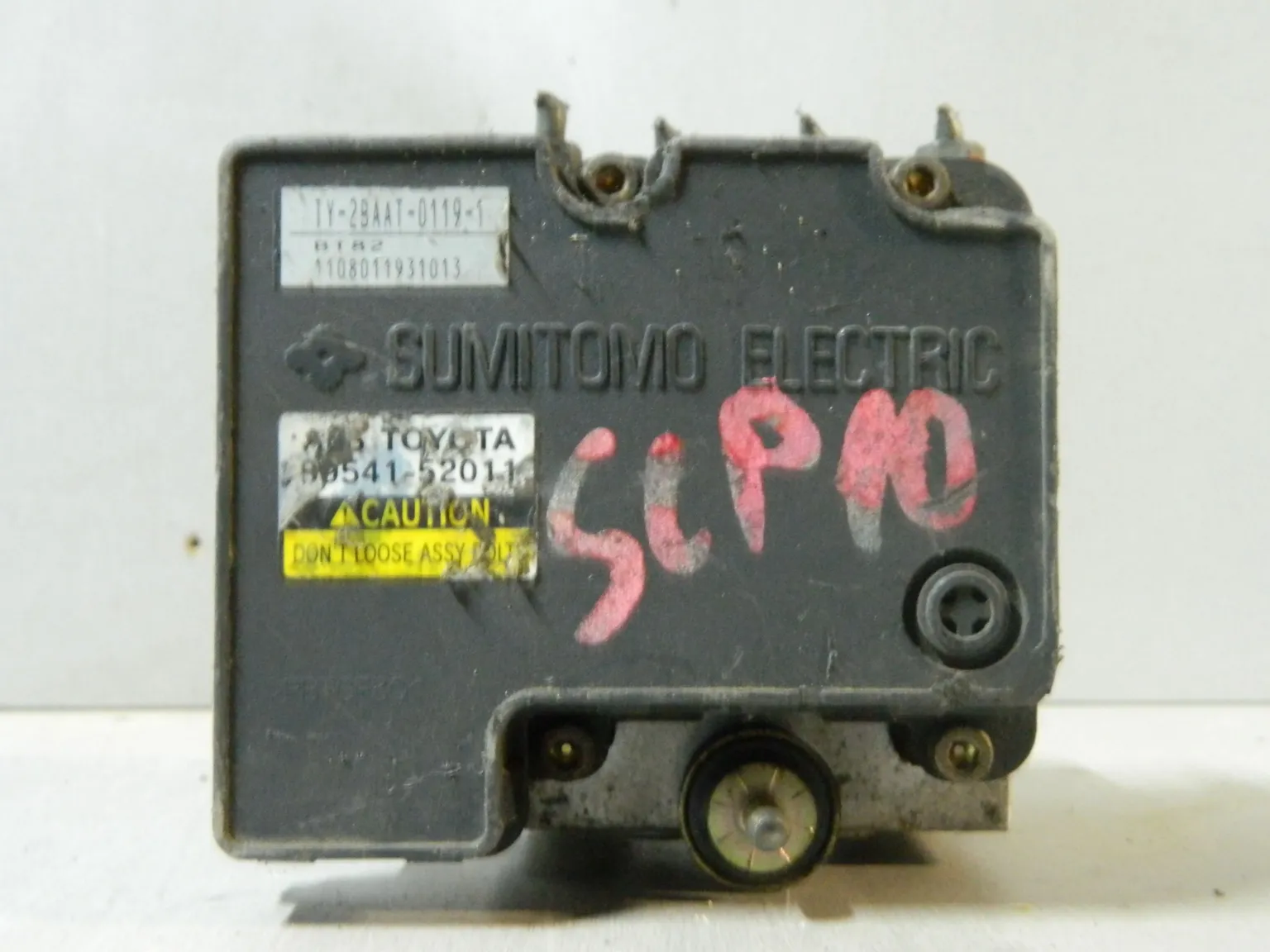 Блок ABS TOYOTA VITZ SCP10 (Контрактный) 81532927 8954152011