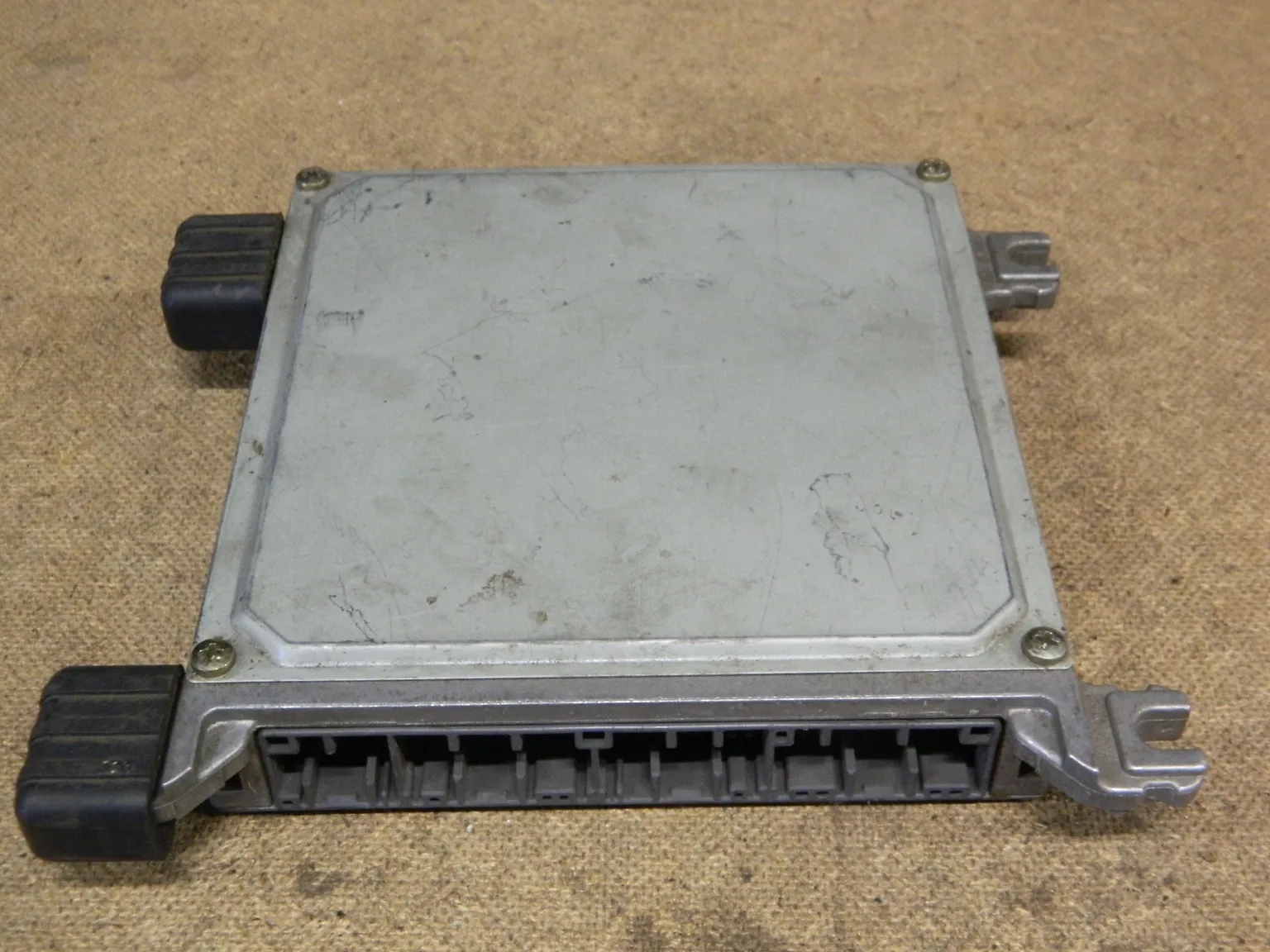 Блок управления ДВС HONDA DOMANI D15B (Контрактный) 79590750