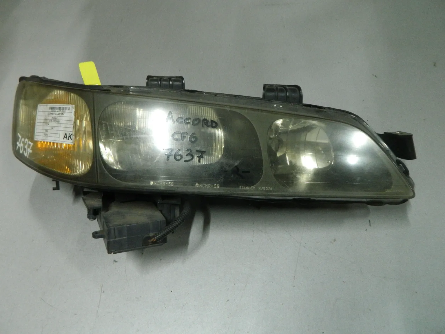 Фара HONDA ACCORD CF6 Перед Прав 7637 (Контрактный) 64492897