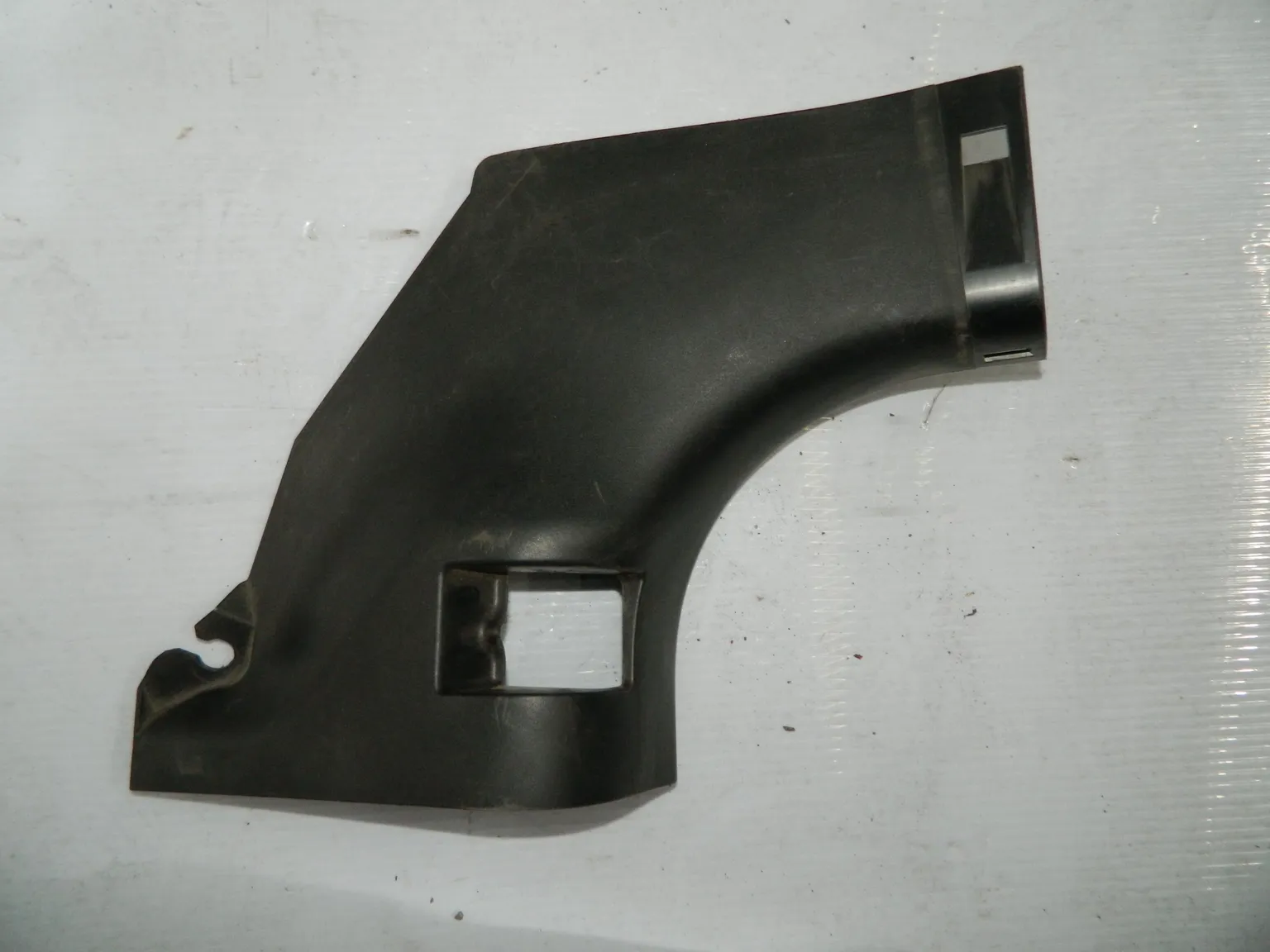 Обшивка стойки MITSUBISHI LANCER X Перед Лев Низ (Контрактный) 7217A031XA