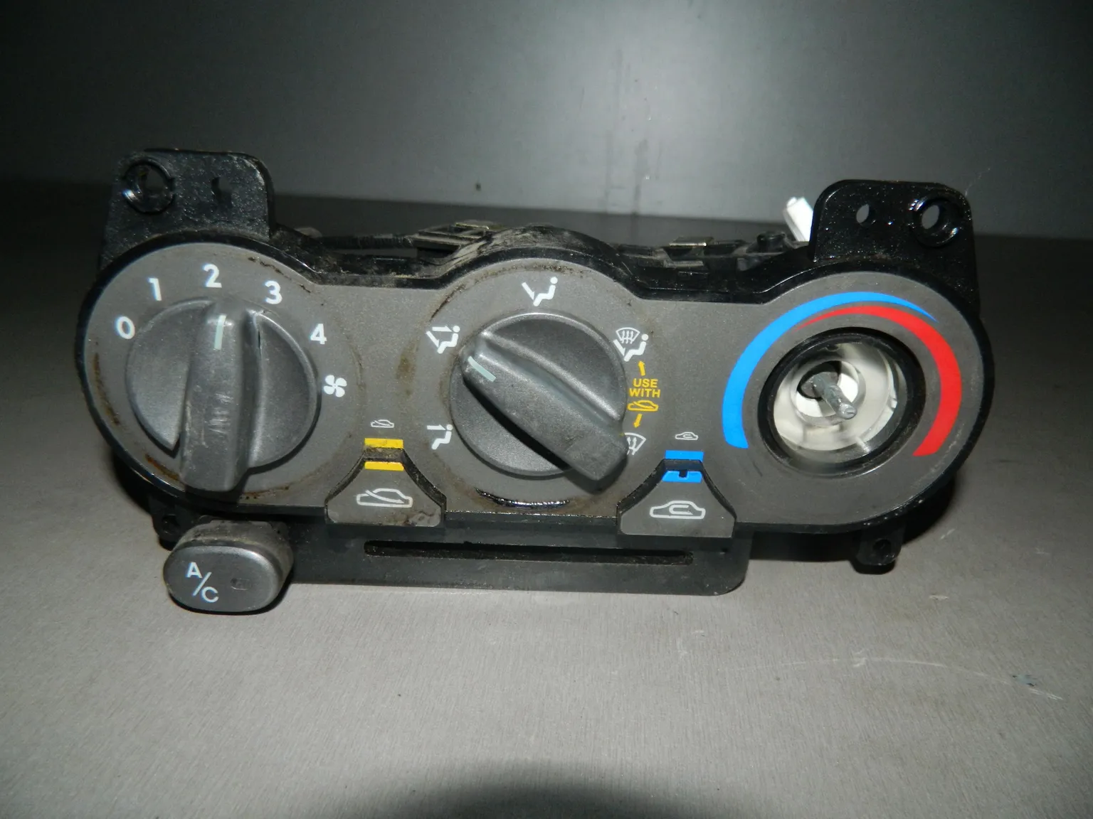 Блок управления климат-контролем HYUNDAI ACCENT LC (Б/У) 35020264 9725025200