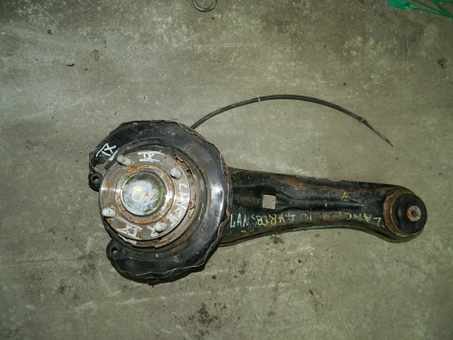 Ступица MITSUBISHI LANCER CEDIA CS5W Зад Лев (Контрактный) 79591237