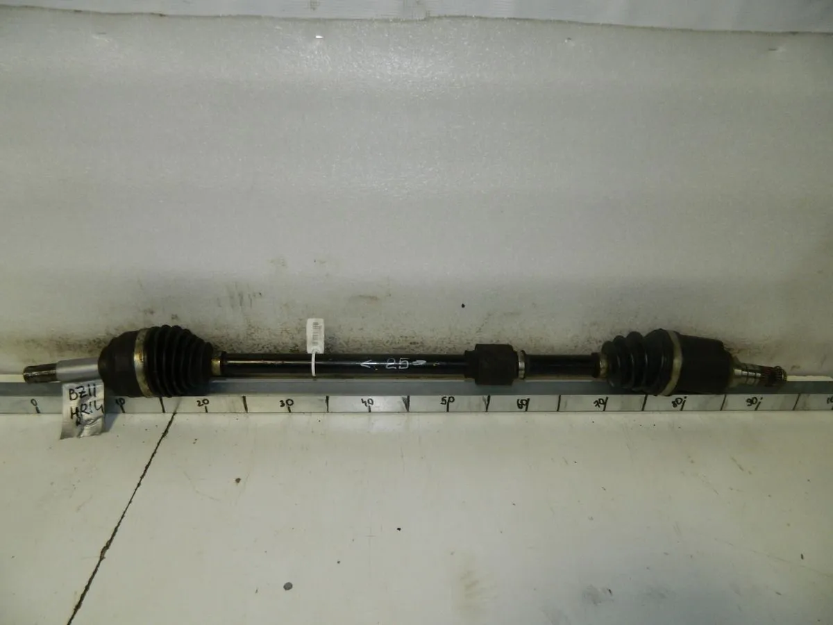 Привод NISSAN CUBE Z11 CR14DE Перед Прав (Контрактный) 35015510