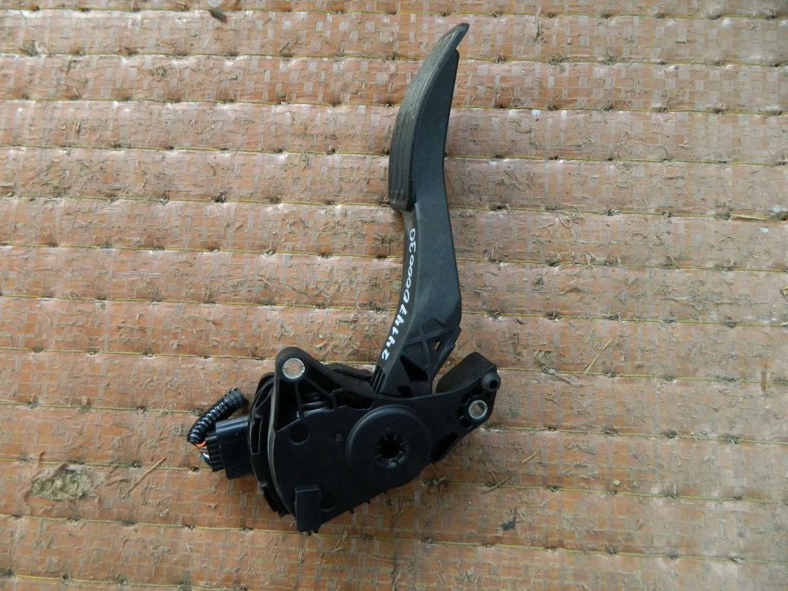 Педаль газа NISSAN TEANA J32 (Контрактный) 24147000030