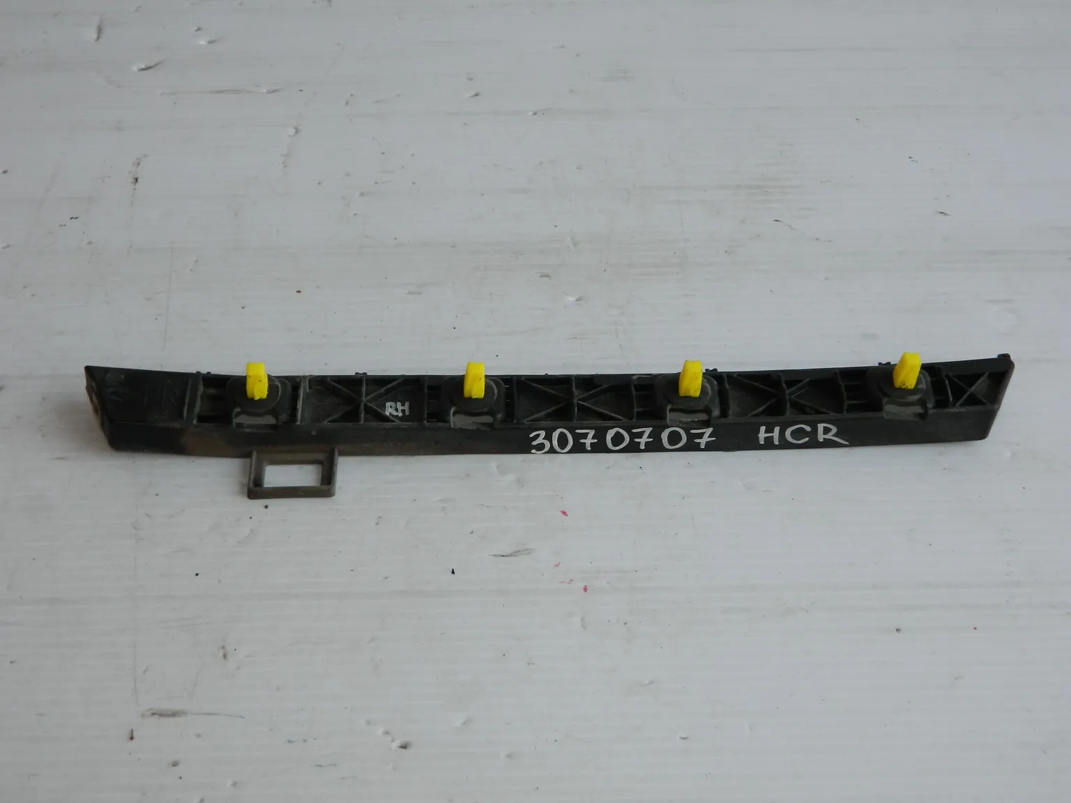 Крепление бампера HYUNDAI SOLARIS HCR Зад Прав (Б/У)