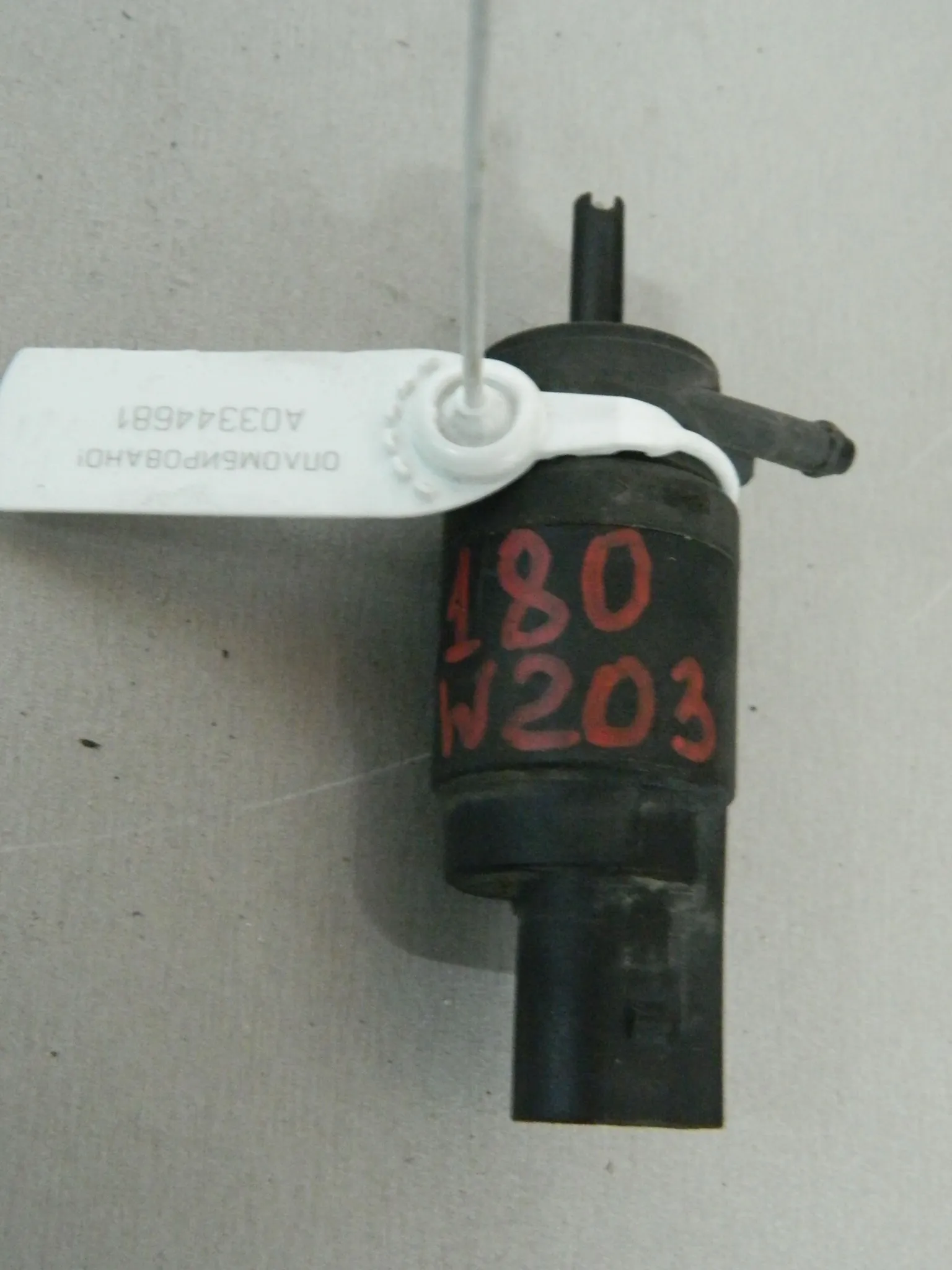 Мотор бачка омывателя MERCEDES-BENZ C180 W203 (Контрактный) 03344681