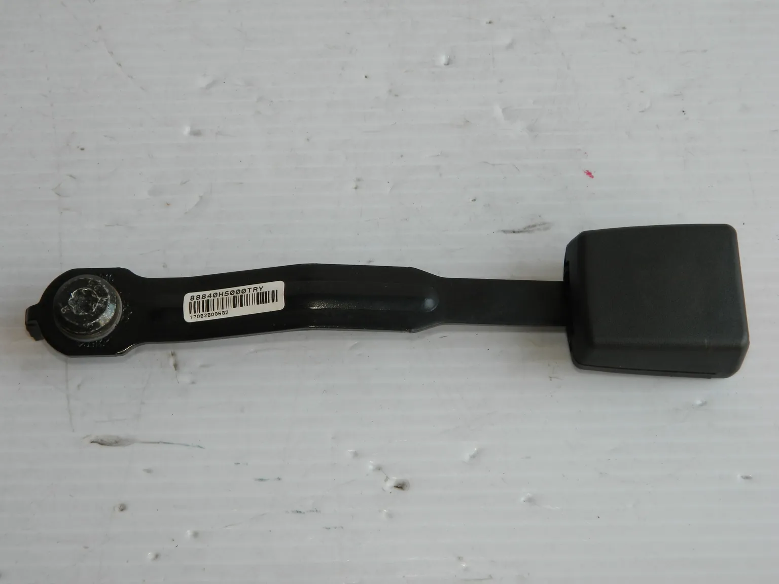 Ответная часть ремня безопасности HYUNDAI SOLARIS HCR Перед Прав (Б/У)