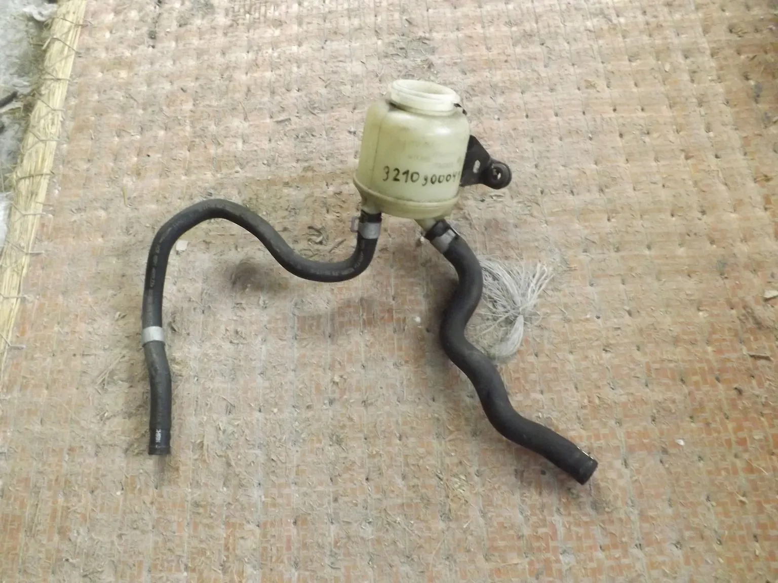 Бачок ГУР INFINITI FX35 S51 (Контрактный) 3210900041