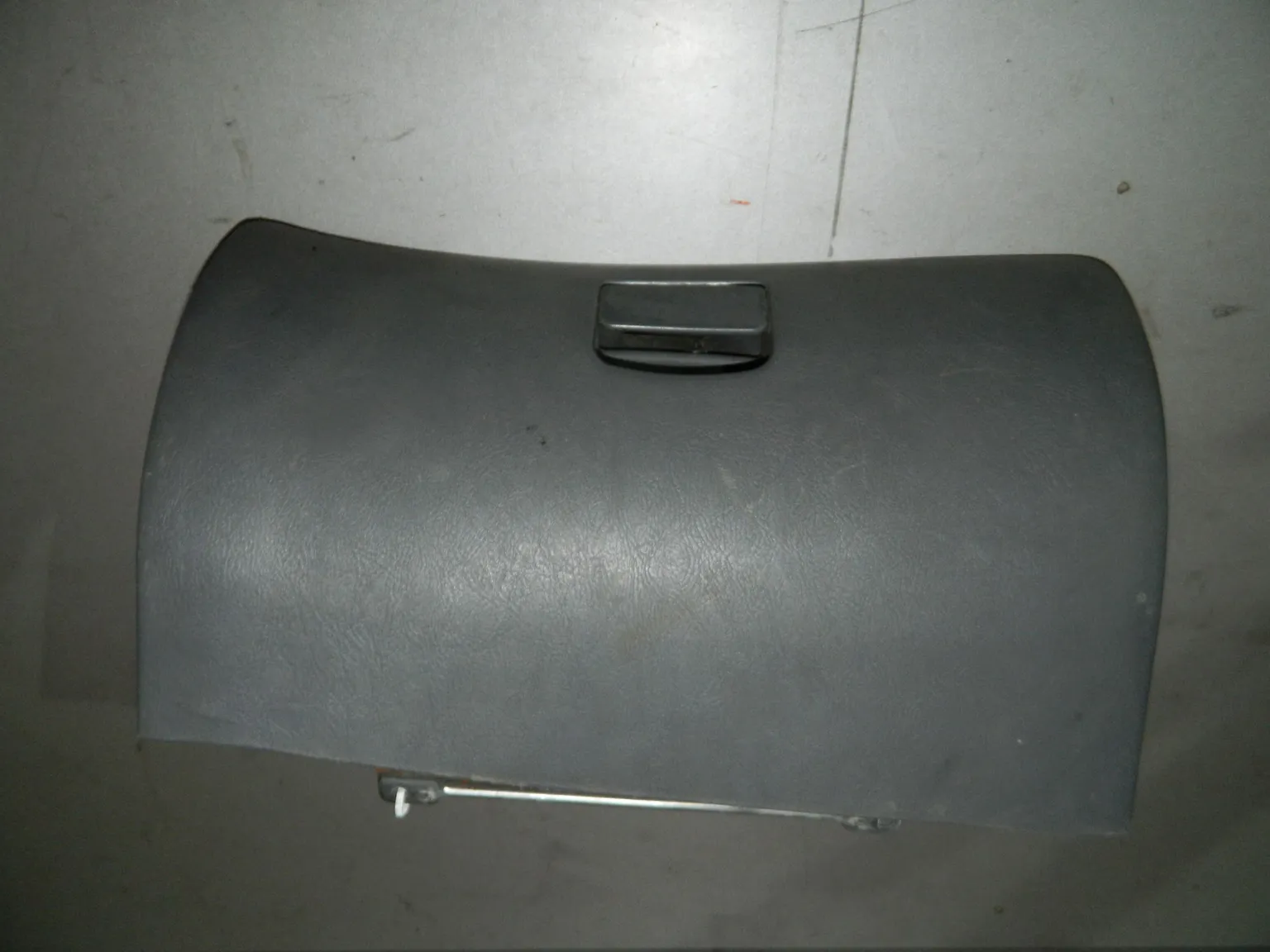 Бардачок HYUNDAI ACCENT LC G4EC (Б/У) 35020131