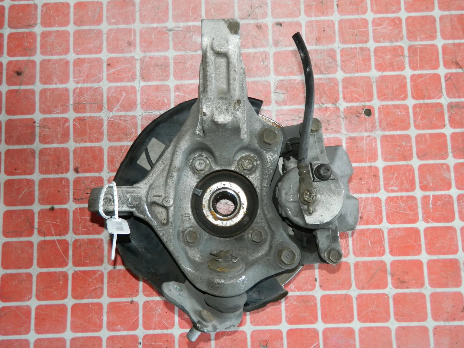 Ступица TOYOTA PRIUS ZVW30 Перед Лев (Контрактный) 45984732