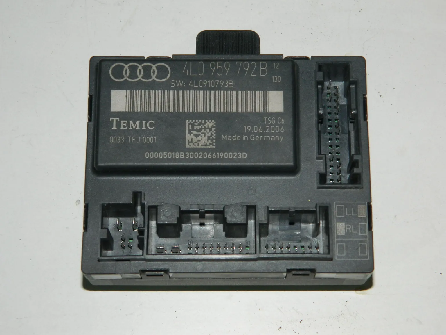 Блок комфорта AUDI Q7 4L BAR (Б/У) 4L0959792B