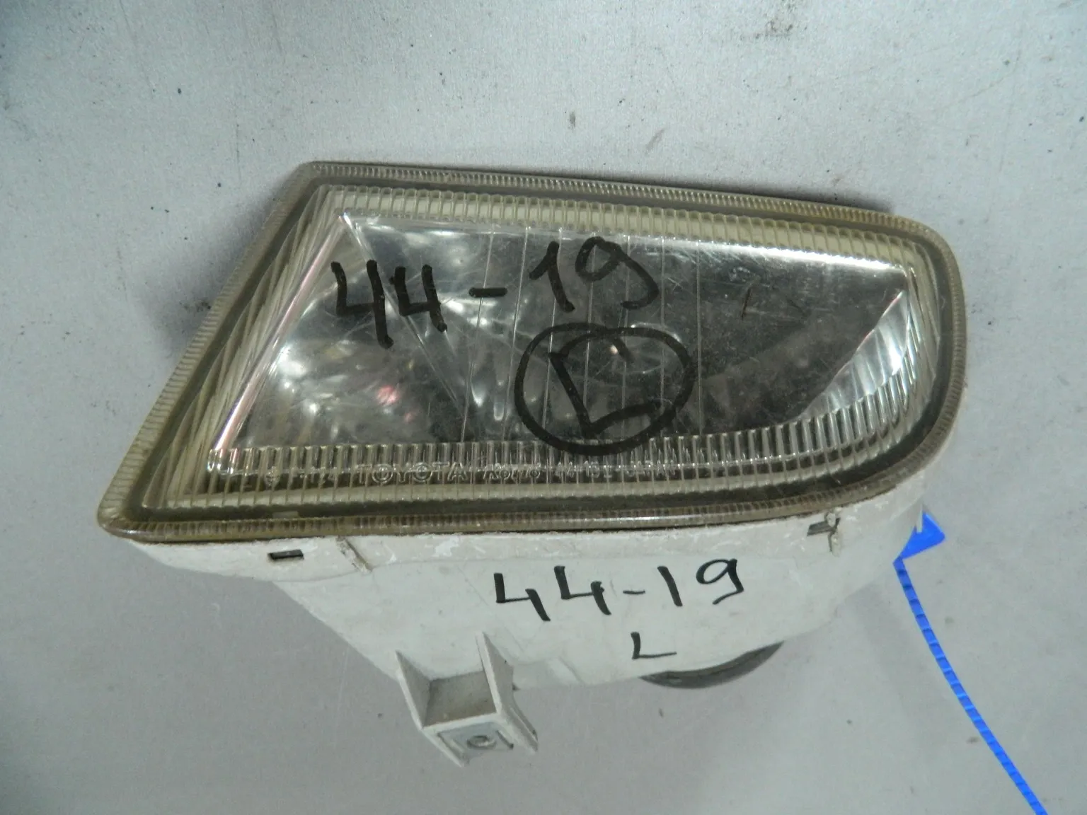 Фара противотуманная TOYOTA ESTIMA ACR30 Перед Лев 4419 (Контрактный) 69838057