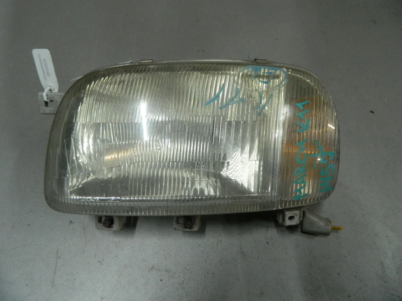 Фара NISSAN MARCH AK11 Перед Лев 1457 (Контрактный) 68000699