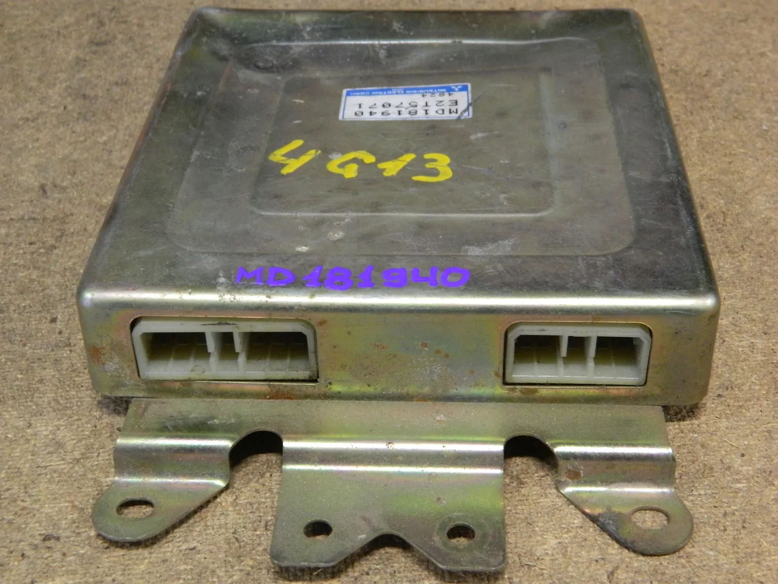 Блок управления ДВС MITSUBISHI LIBERO 4G13 (Контрактный) 10852