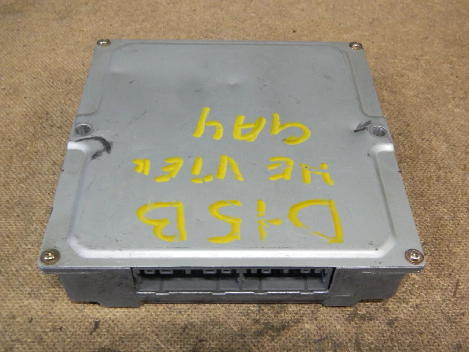 Блок управления ДВС HONDA CAPA D15B (Контрактный) 79590531