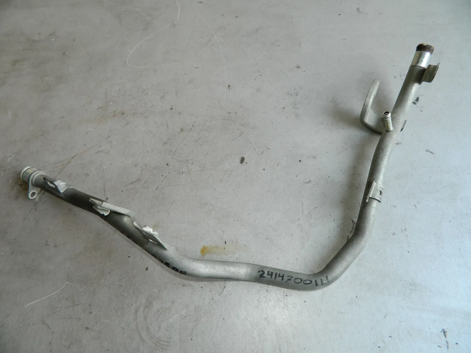 Трубка системы охлаждения NISSAN TEANA J32 VQ25DE (Контрактный) 2414700111