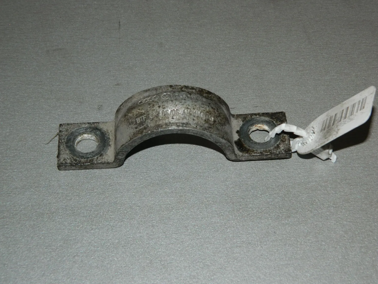 Кронштейн стабилизатора AUDI Q7 4L BAR (Б/У)