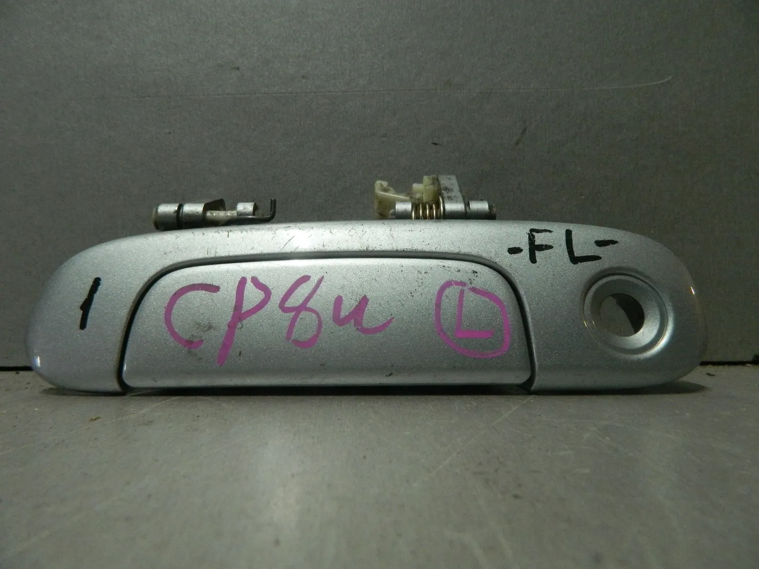 Ручка двери наружная MAZDA PREMACY CP8W Перед Лев (Контрактный) 81539964