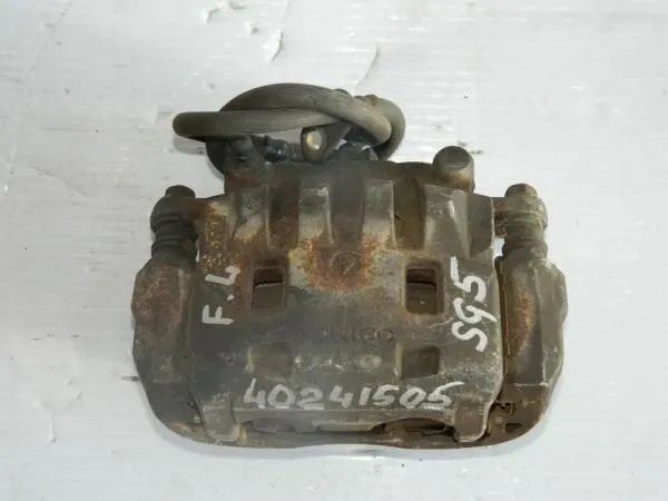 Суппорт SUBARU FORESTER SG5 Перед Лев (Контрактный)