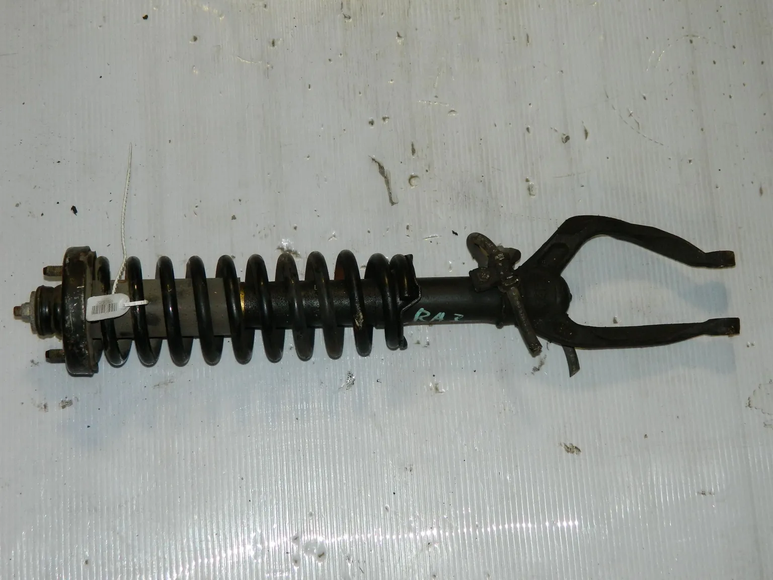 Стойка подвески HONDA ODYSSEY RA3 Перед Прав (Контрактный) 45976752