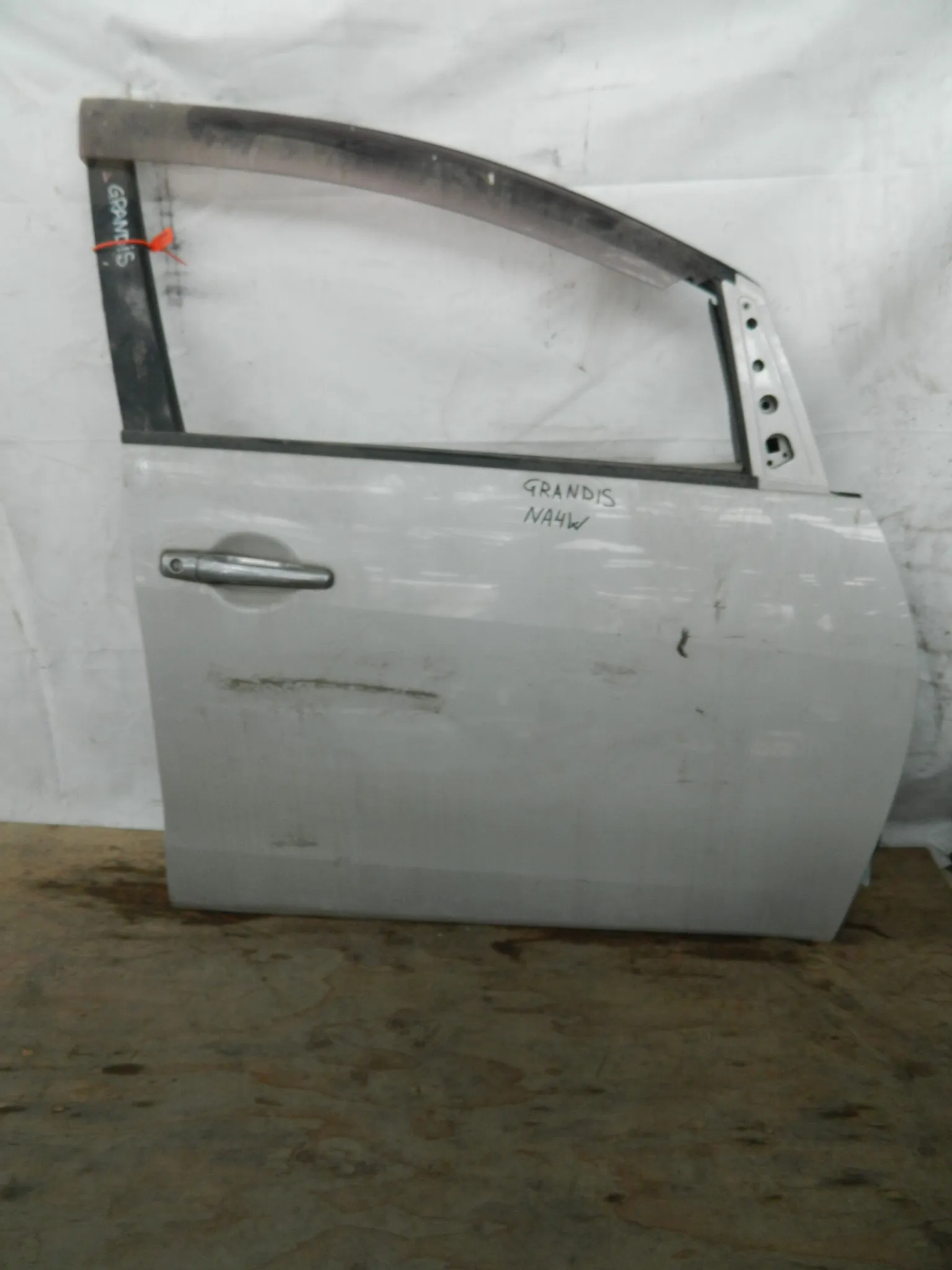 Дверь MITSUBISHI GRANDIS NA4W Перед Прав (Контрактный) 72355774