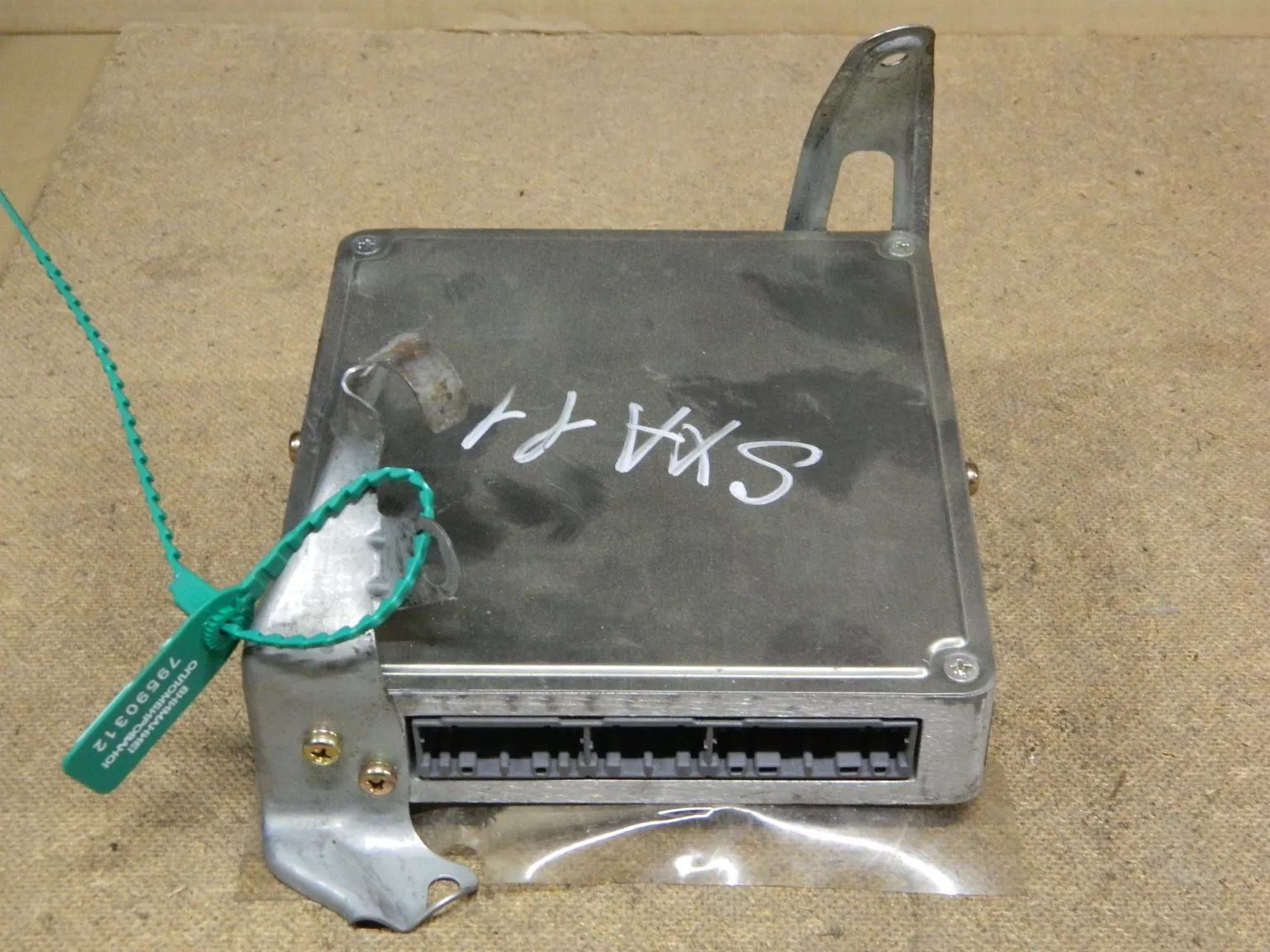 Блок управления ДВС TOYOTA RAV4 3SFE (Контрактный) 79590312 8966142020