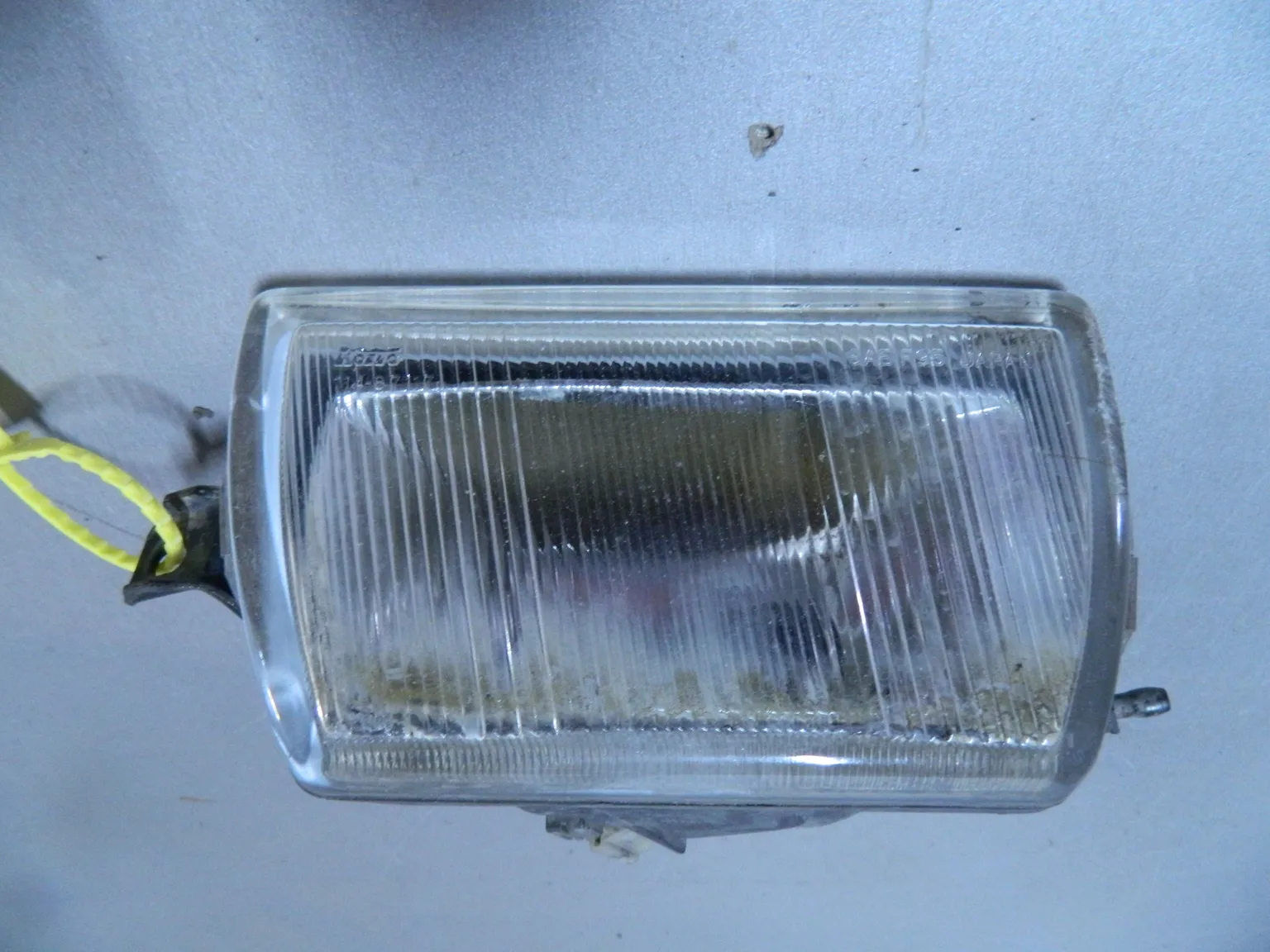 Фара противотуманная MITSUBISHI DIAMANTE F36A Перед Лев (Контрактный) 79768653