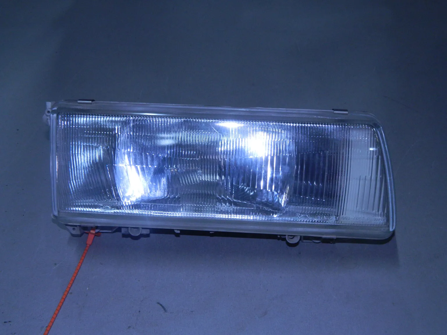 Фара MAZDA BONGO SSF8R Перед Прав (Контрактный) 65243385