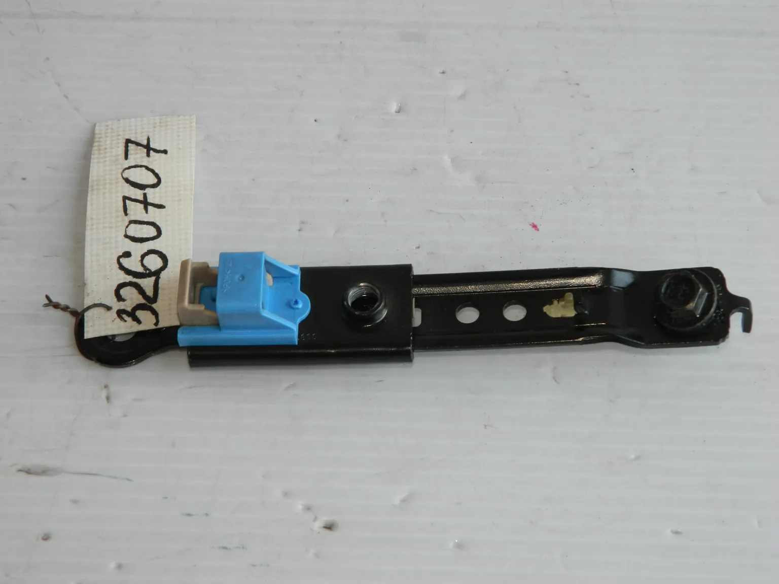 Регулятор ремня безопасности HYUNDAI SOLARIS HCR (Б/У) 3260707