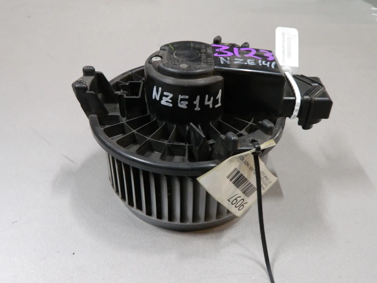 Мотор печки TOYOTA COROLLA FIELDER NZE141 (Контрактный) 68000503