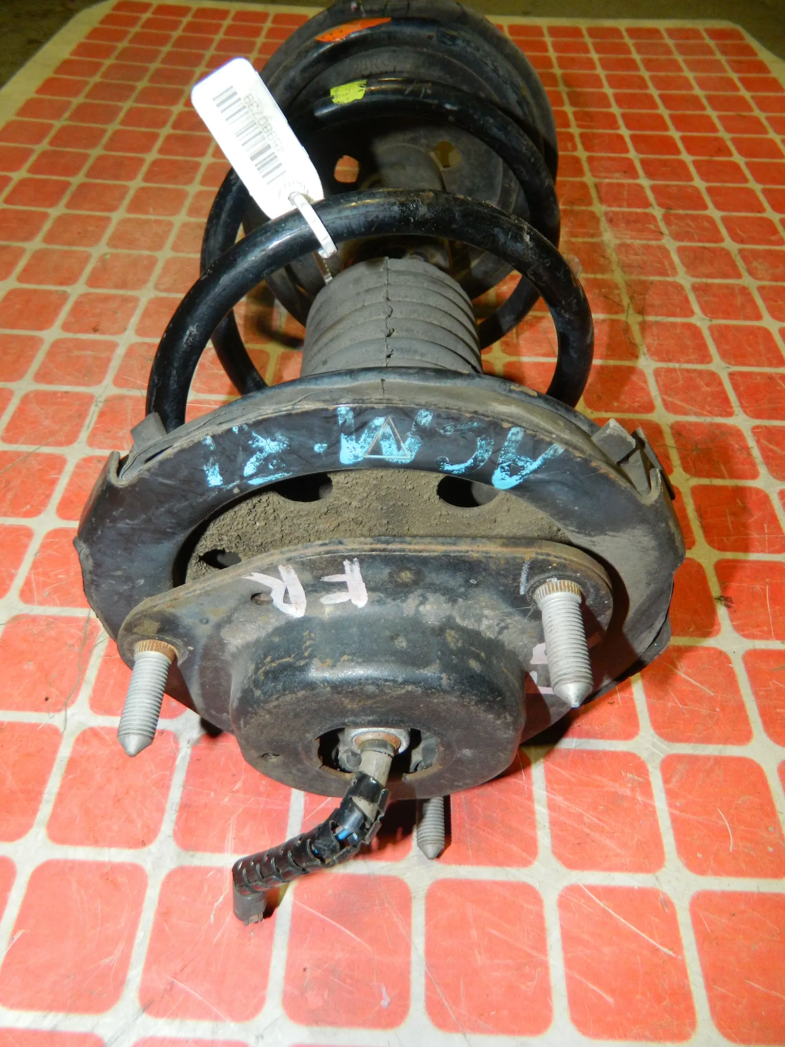 Стойка подвески TOYOTA IPSUM ACM21 Перед Прав (Контрактный) 45980739