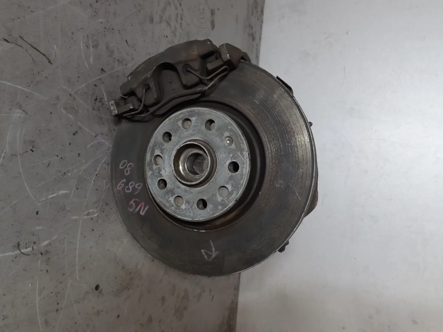 Ступица VOLKSWAGEN TIGUAN 5N 2008- Перед Прав (Контрактный) 94603616