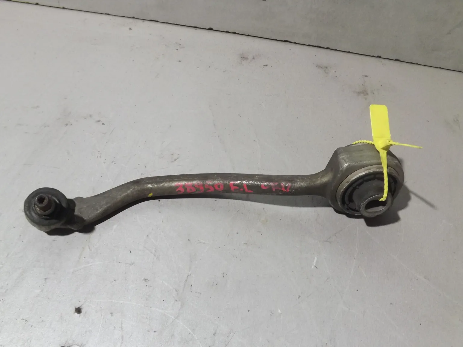 Рычаг MERCEDES-BENZ SLK350 Перед Лев Низ (Контрактный) 94603389